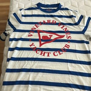 Boys’ Vineyard Vines Yacht Club shirt, NEW W NO TAGS. Size large.